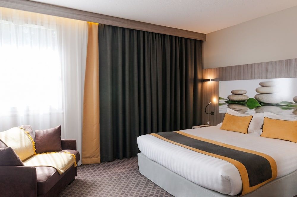 Logis Hôtel Le Parc de Geoffroy 1
