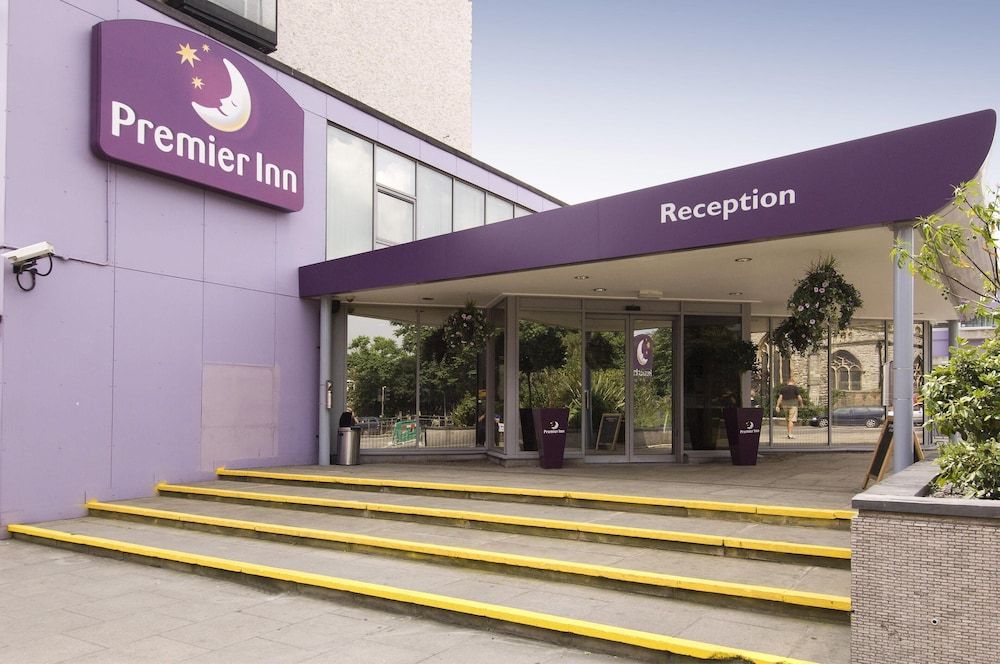 Premier Inn London Putney Bridge 1
