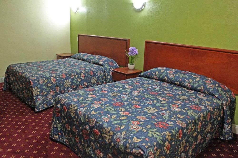 Royla Motel 2