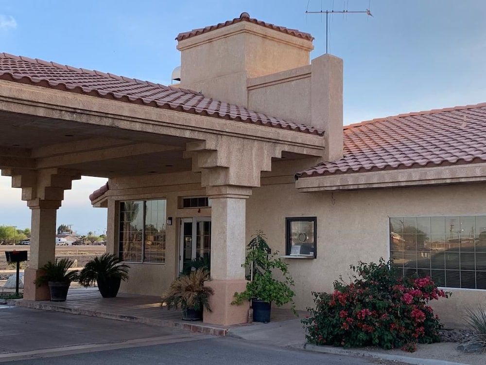Calipatria Inn And Suites 1