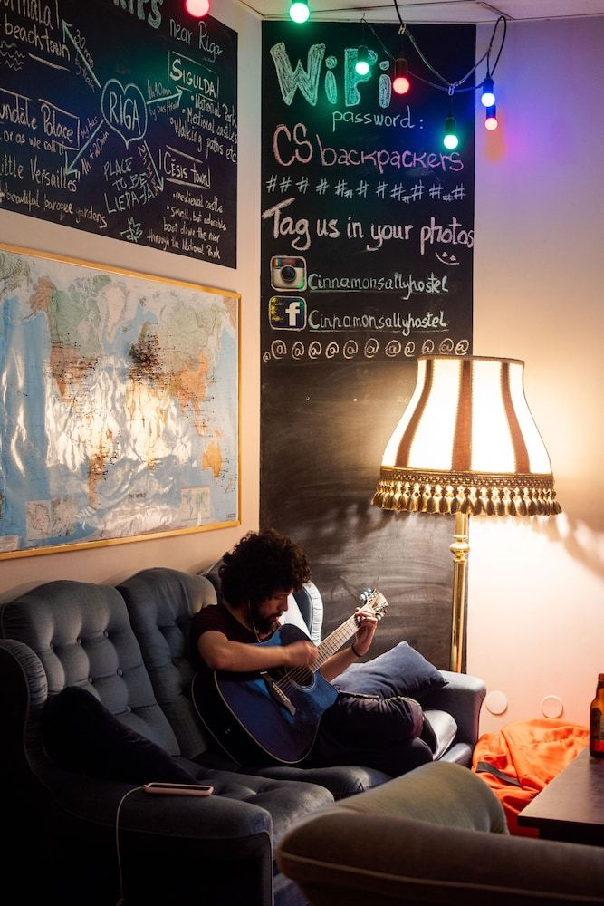 Cinnamon Sally Backpackers Hostel 2