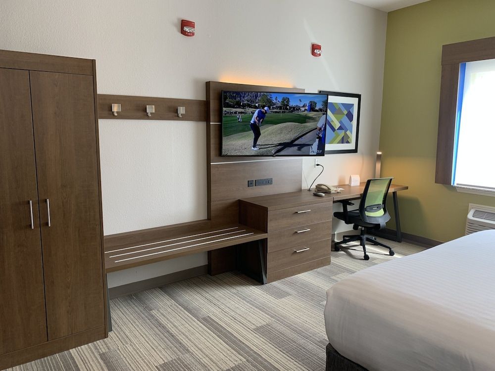 Holiday Inn Express & Suites SOUTH PADRE ISLAND by IHG 2