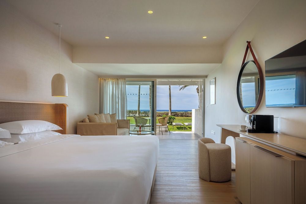 Nissi Beach Resort 1