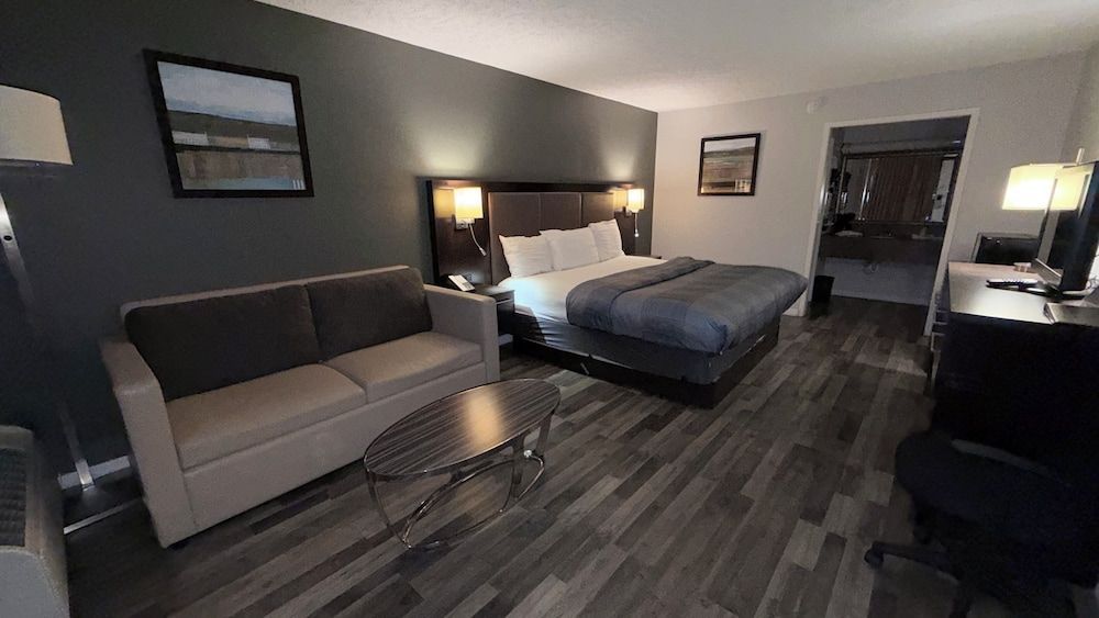 Wilkes Barre Inn & Suites conference center 1
