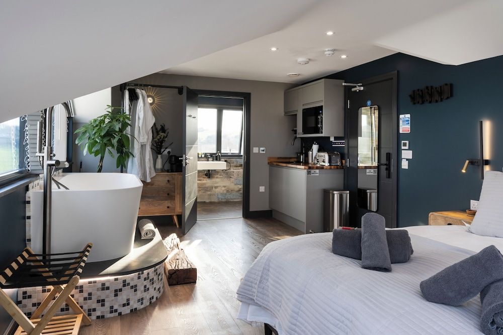 Uno Carbis Bay - Boutique Luxury Accommodation 1