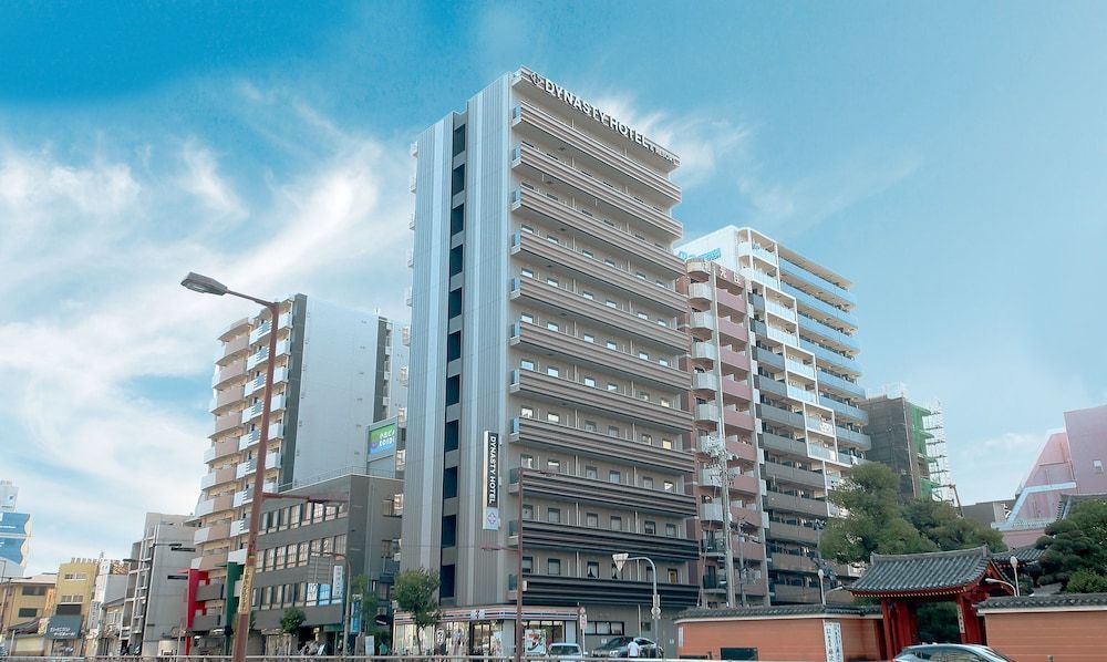 Dynasty Hotel & Resort Osaka 1