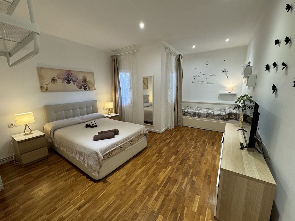 Rooms Nuevo Arago 1