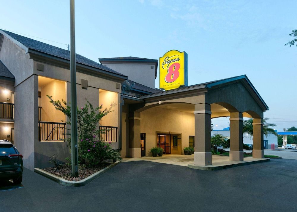 Super 8 by Wyndham Diberville Biloxi Area 1