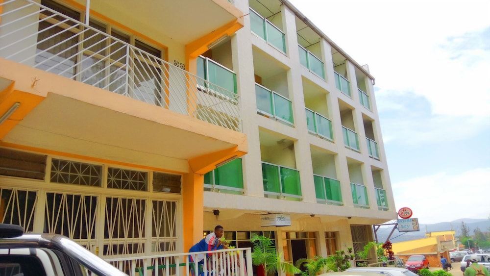 Eminence Hotel 1