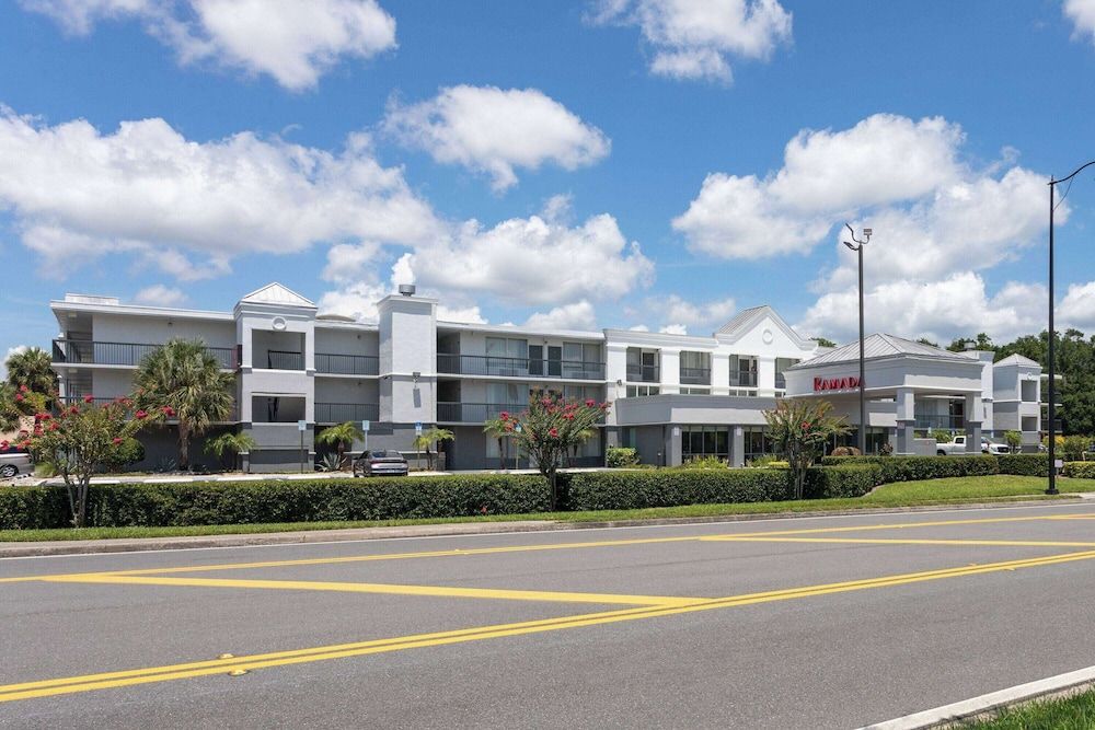 Ramada by Wyndham Altamonte Springs Near I-4 1