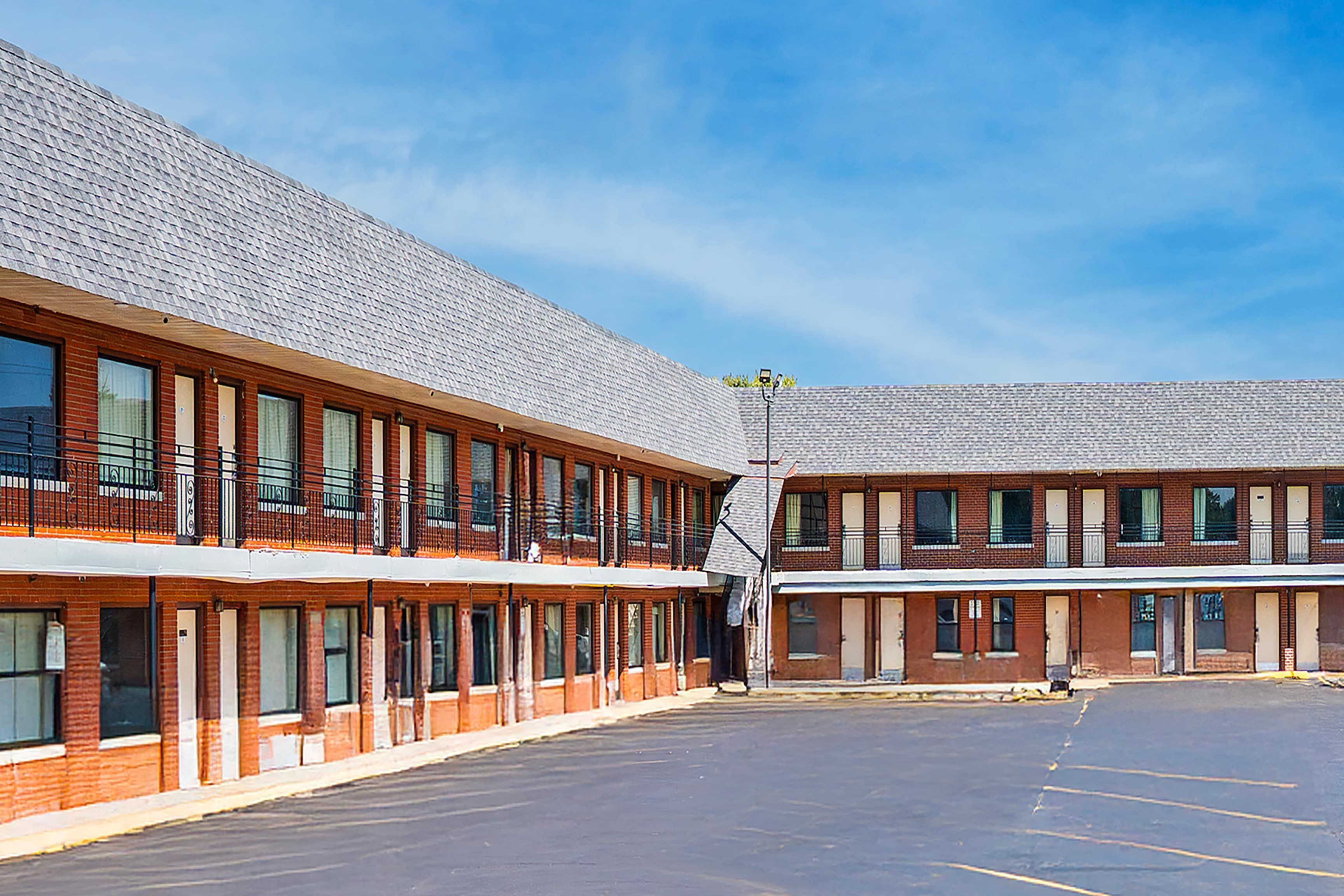 miami inn & suites 1