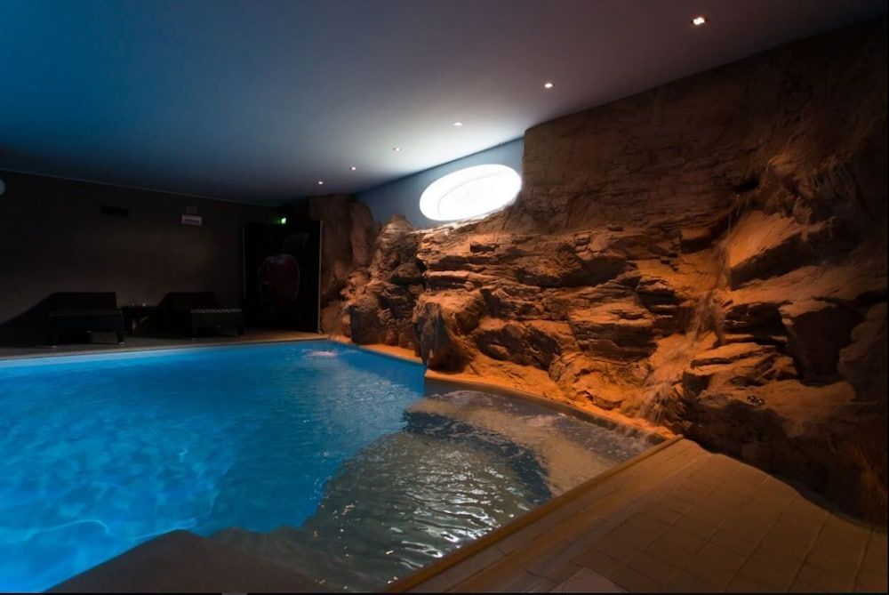 Air Palace Hotel 1