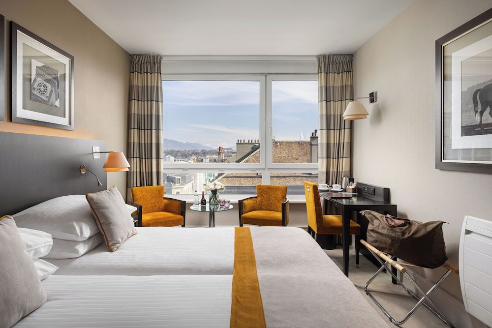 Auteuil Manotel 1