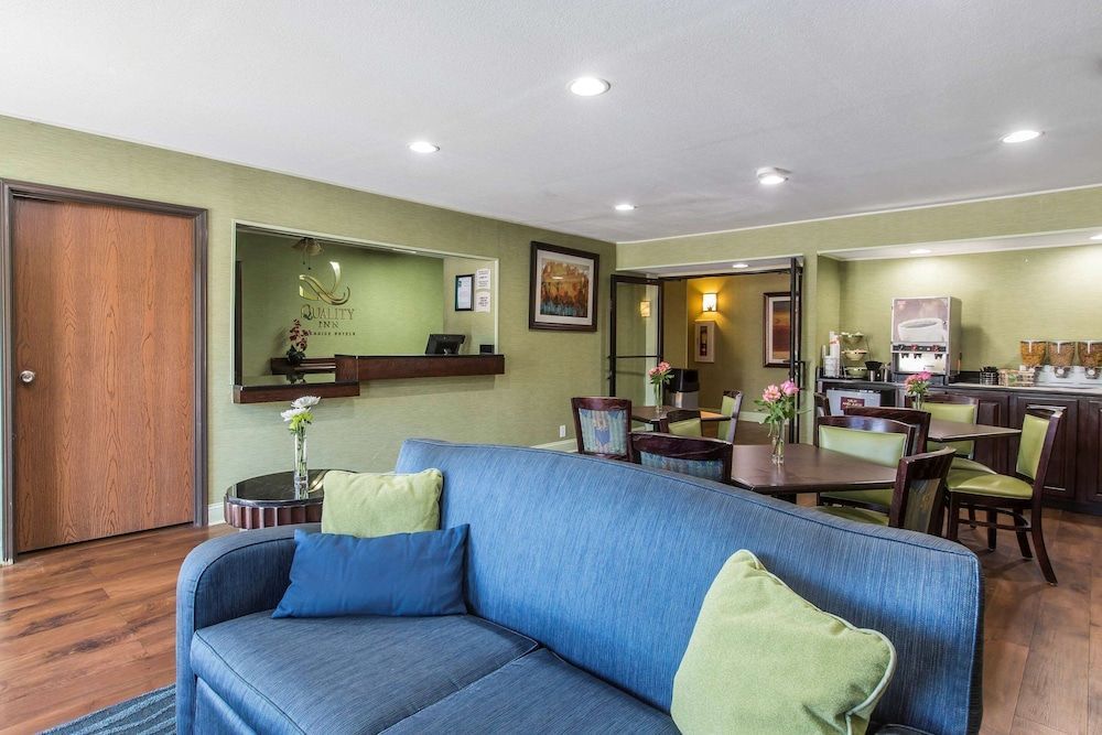 Quality Inn Cedartown 2