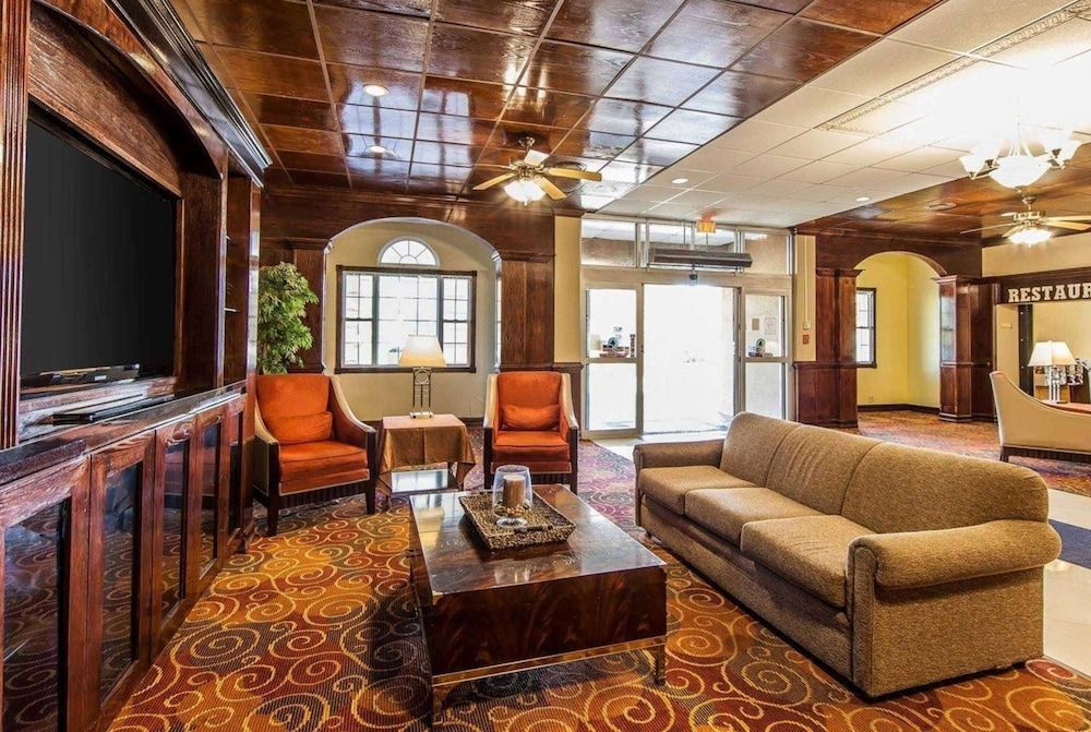 Wingate by Wyndham Marietta Conference Center Ohio 2