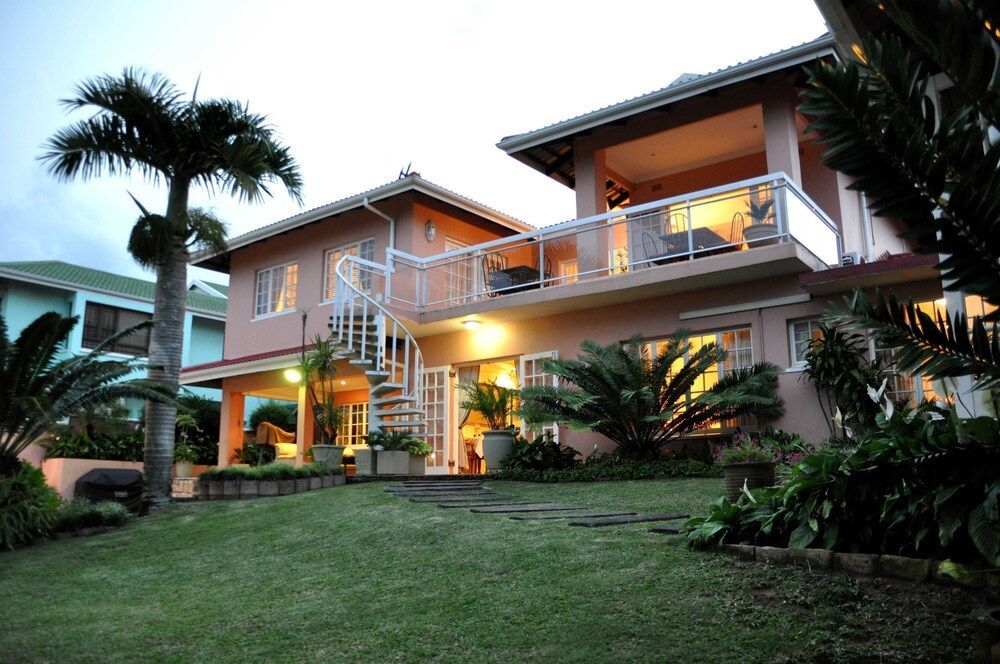 Blue Waves Lodge 1