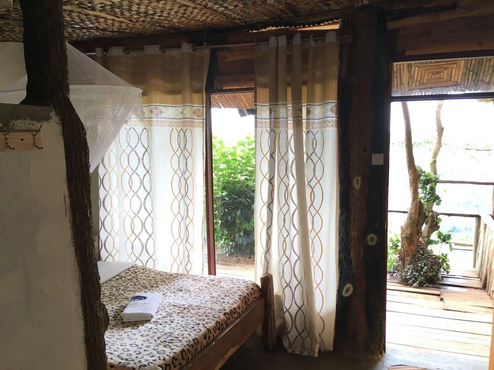 Sipi Falls lodge 2