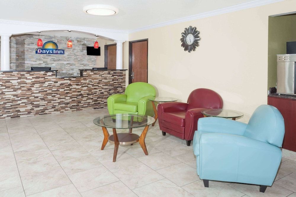 Days Inn by Wyndham Springfield 2