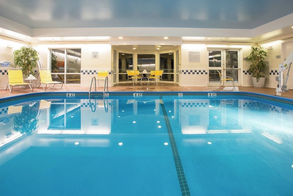Fairfield Inn & Suites by Marriott Boston Milford 1