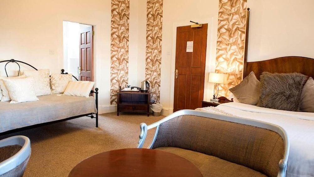 Avonbridge Hotel 2