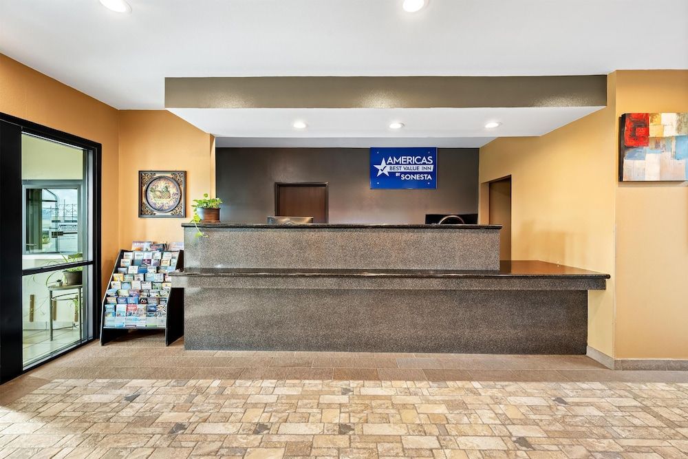 Americas Best Value Inn Somerville Texas 2