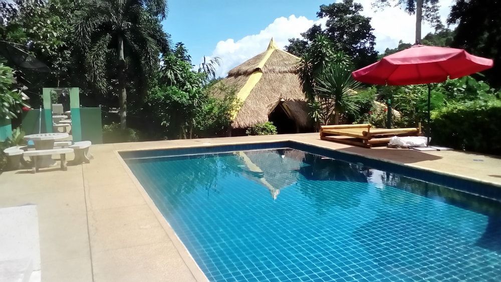 Grand Tree Bungalows 1