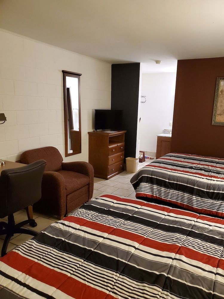 Lighthouse Lodge 1