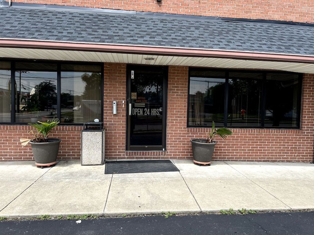 Budget Plaza Motel 1