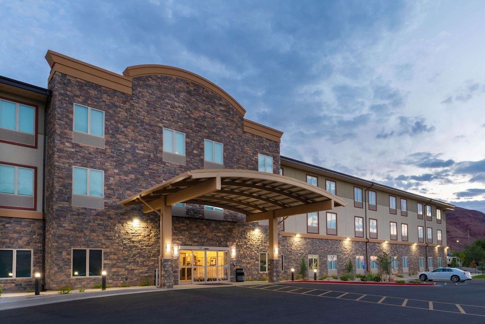 Wingate by Wyndham Moab 1