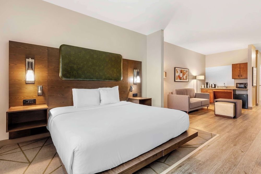 Best Western Plus Riata 1