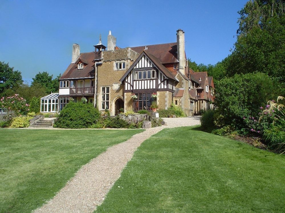 Farnham House Hotel 1