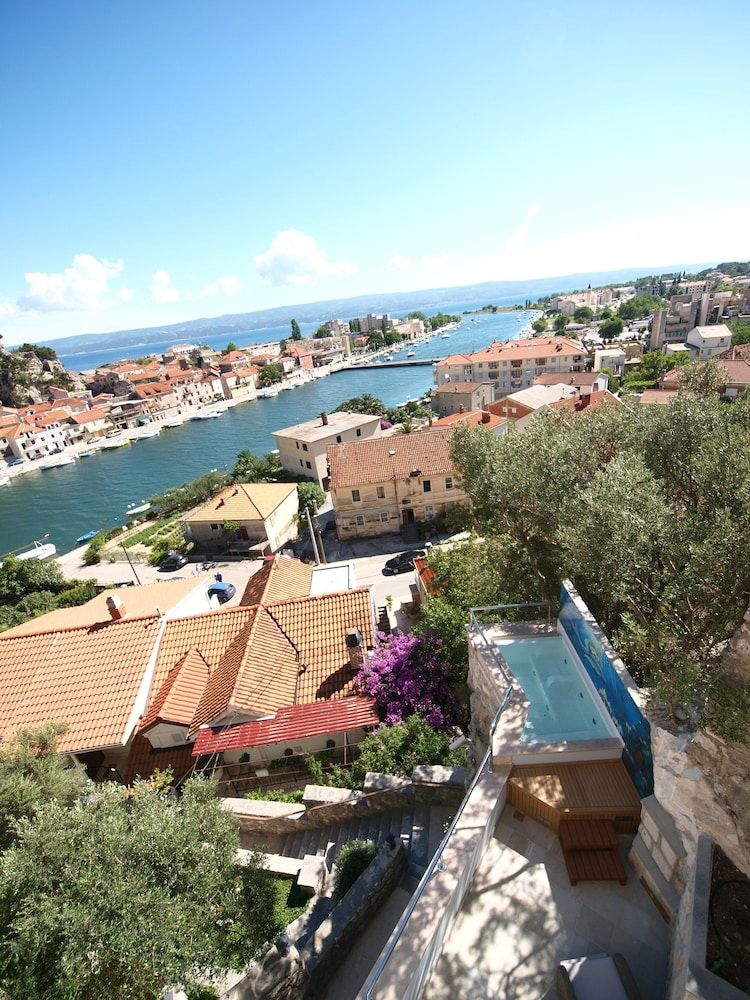 Hotel Villa Dvor 2
