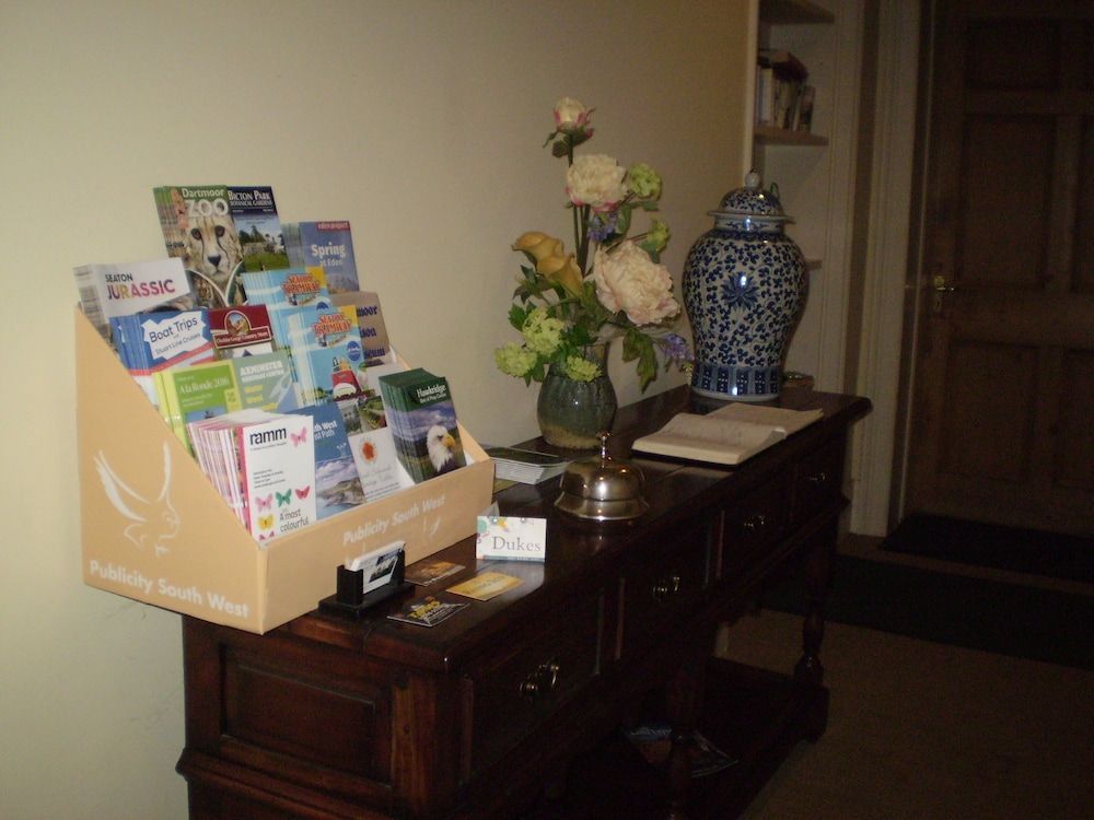 Buckley Farmhouse Bed and Breakfast 2