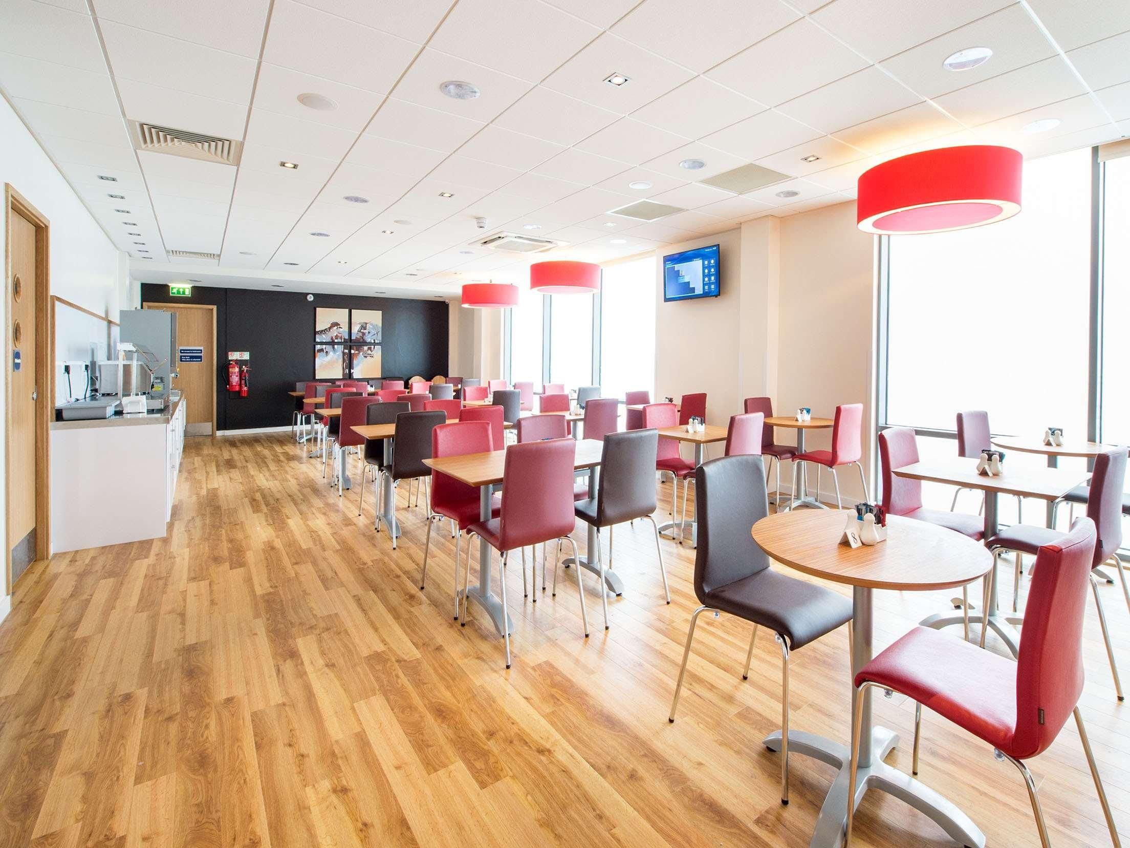 Travelodge London Greenwich High Road 2