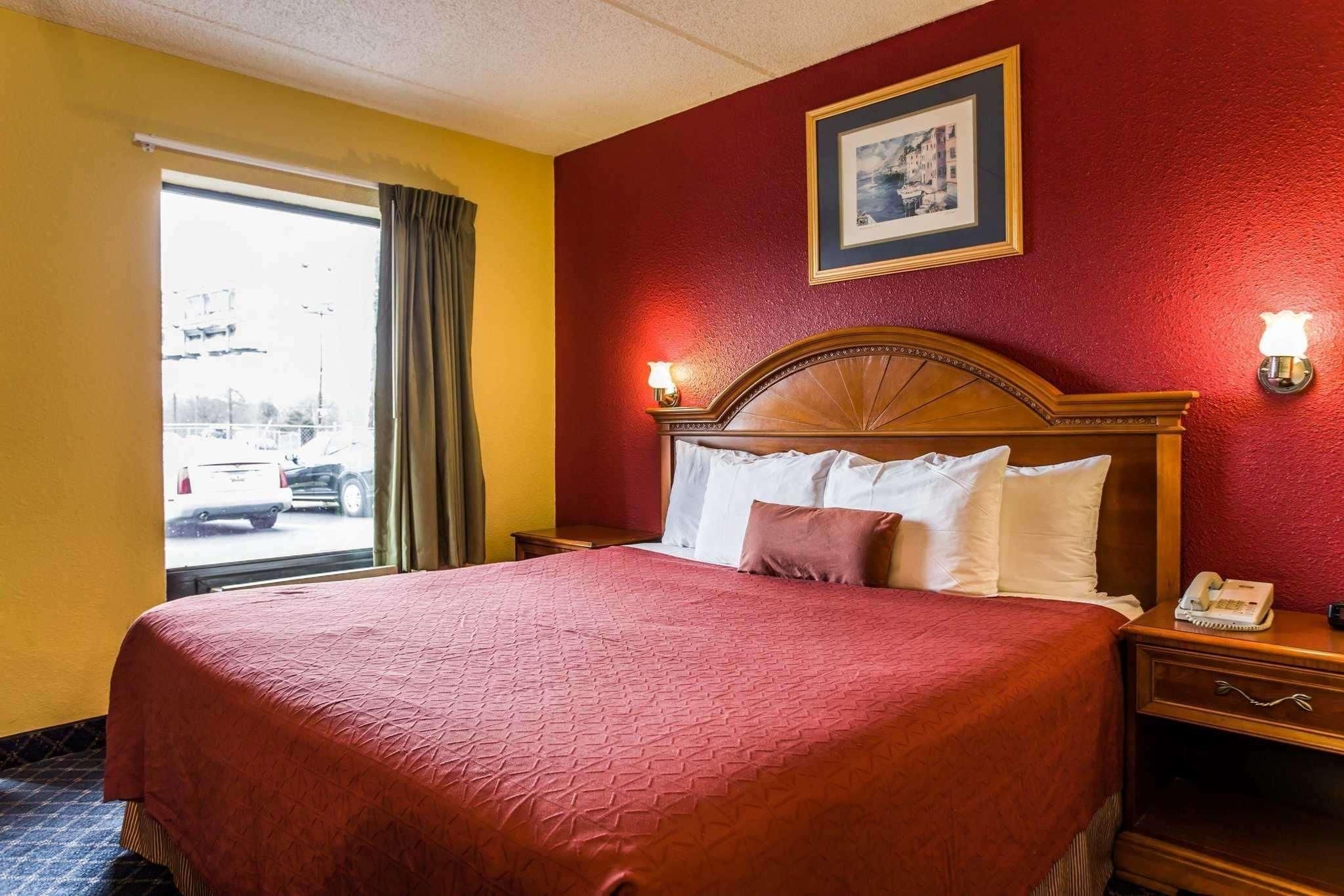 Rodeway Inn Charlotte 1