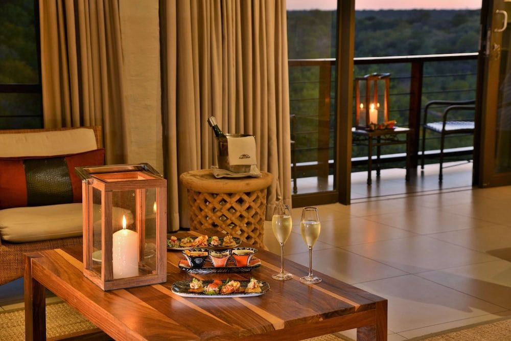 Victoria Falls Safari Club 1
