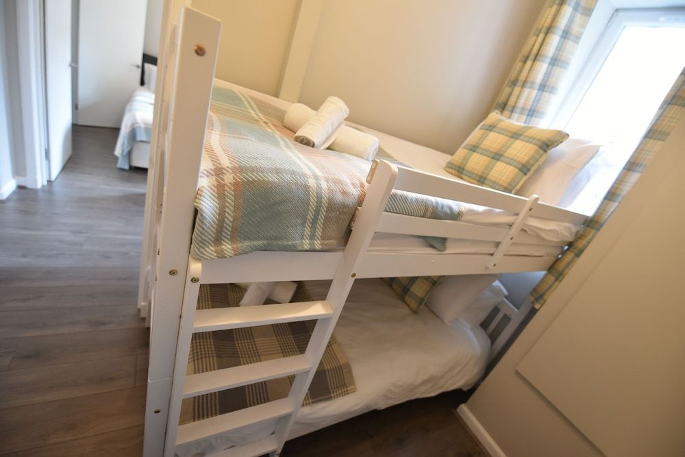 First Pleasance Luxury Apartment 2