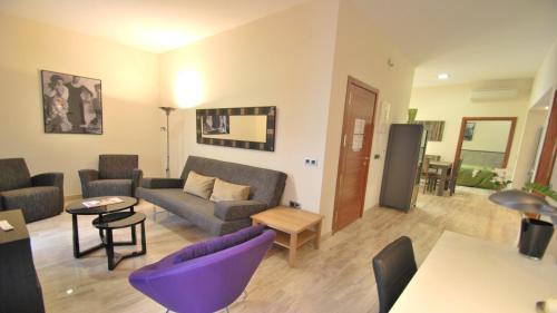 Apartamentos Living Sevilla Centro Maestranza 2