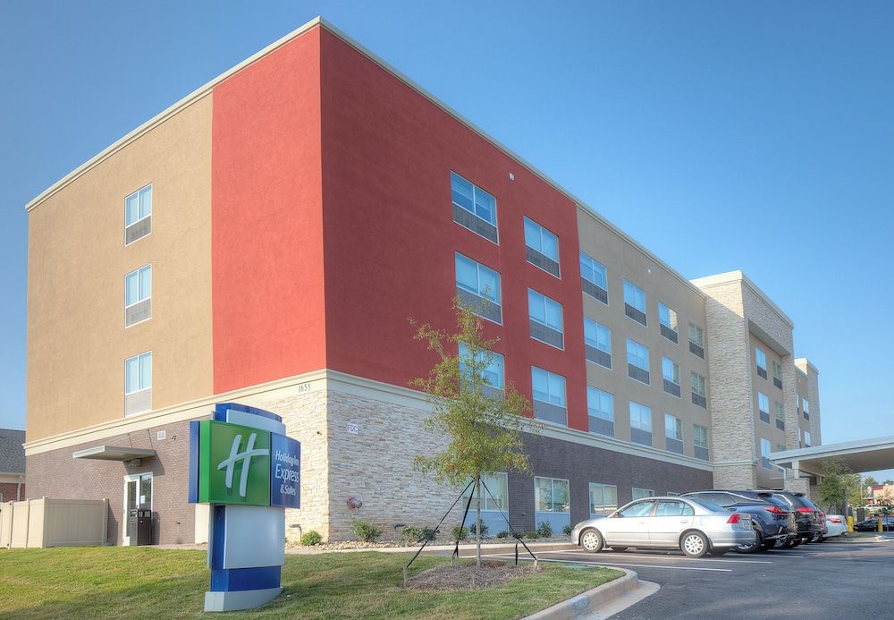 Holiday Inn Express & Suites FORT MILL by IHG 1