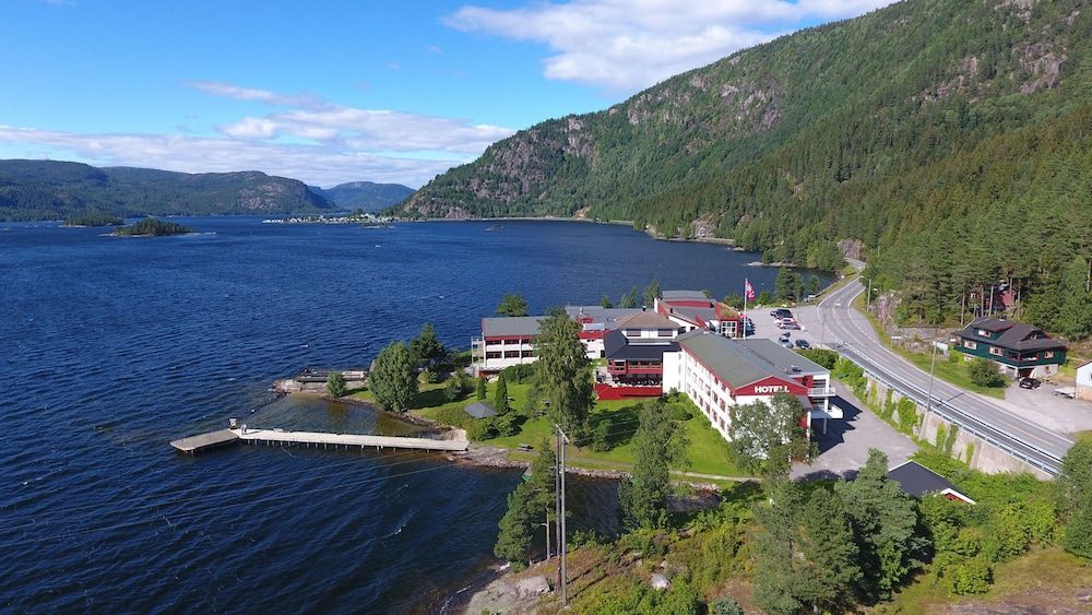 Revsnes Hotel 1