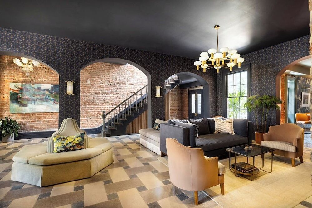 Garden District Hotel 2