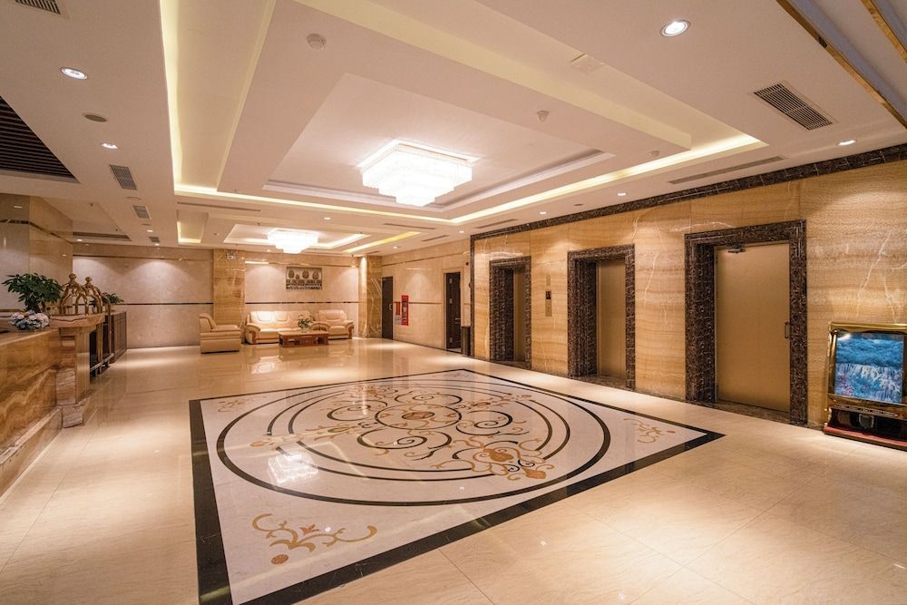 Luxtery Hotel 2