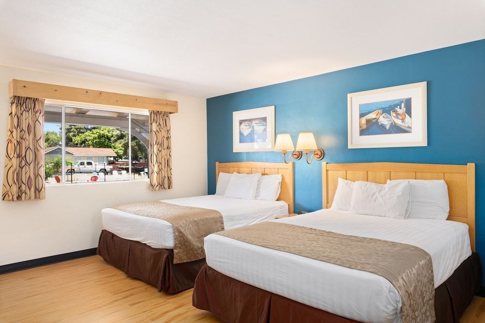 Skylark Shores Resort 1