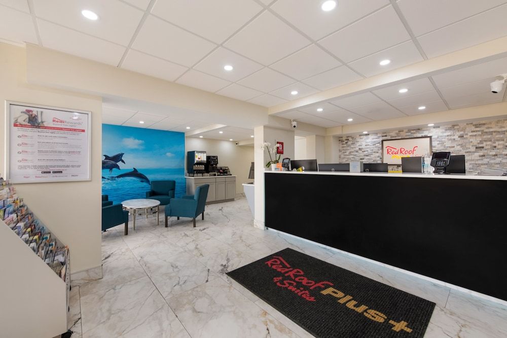 Red Roof Inn PLUS+ & Suites Virginia Beach – Seaside 2