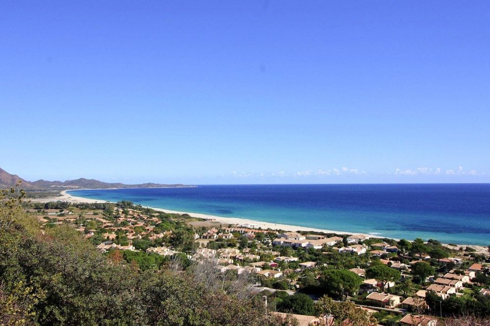Terraced House by Sardinia's White Beaches 1