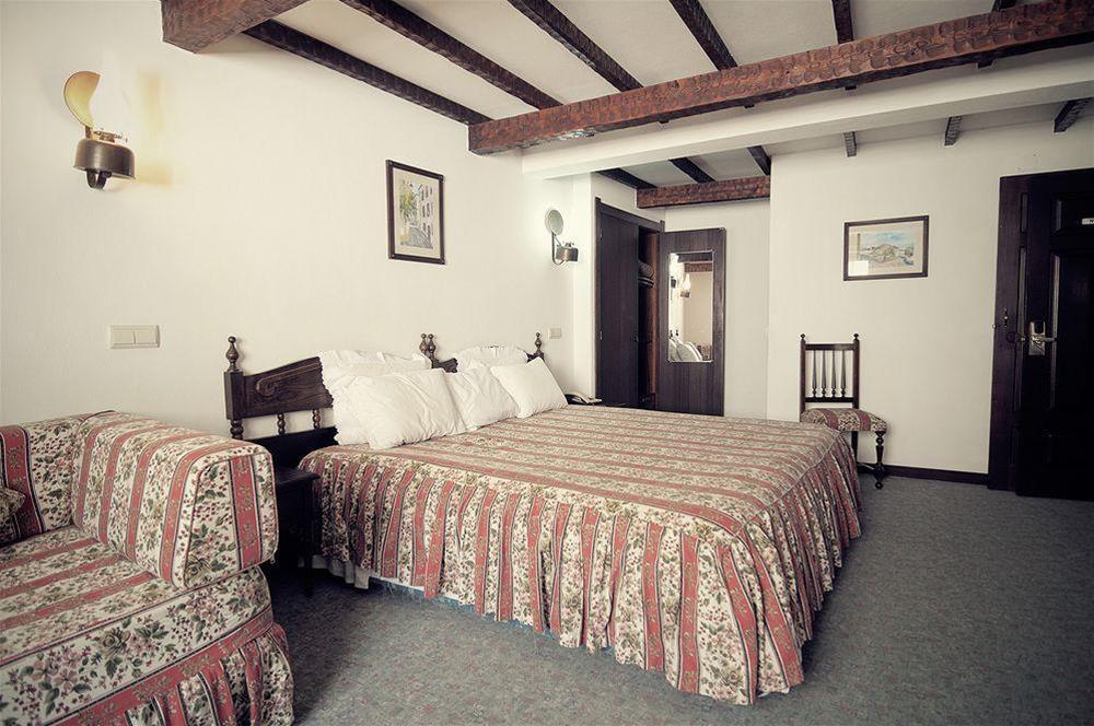 Rainha Santa Isabel - Óbidos History Hotel 1