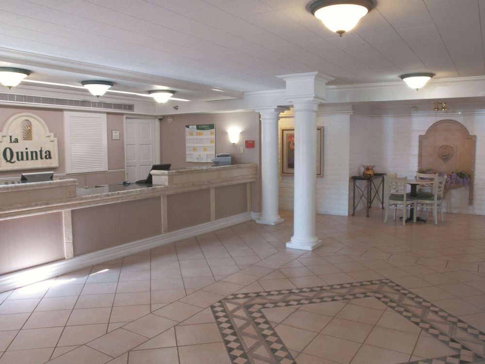 La Quinta Inn by Wyndham Bakersfield South 2