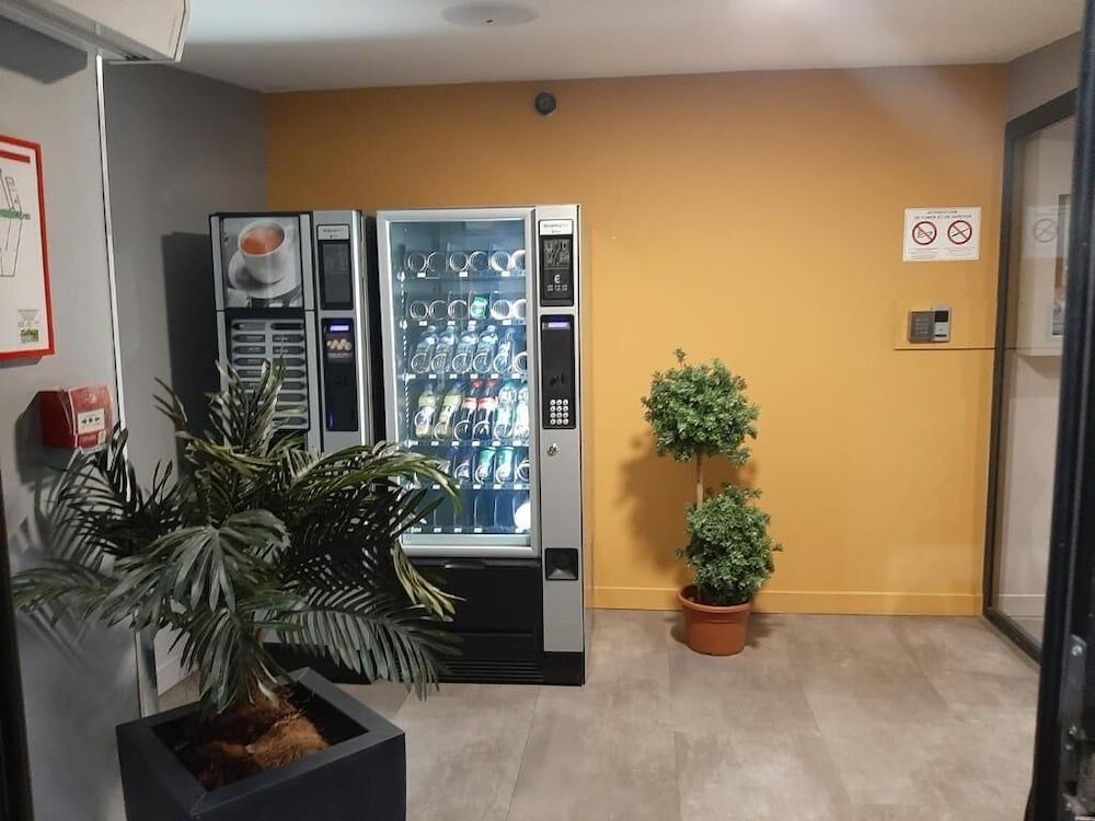 Hotel Martinez Grenay 1