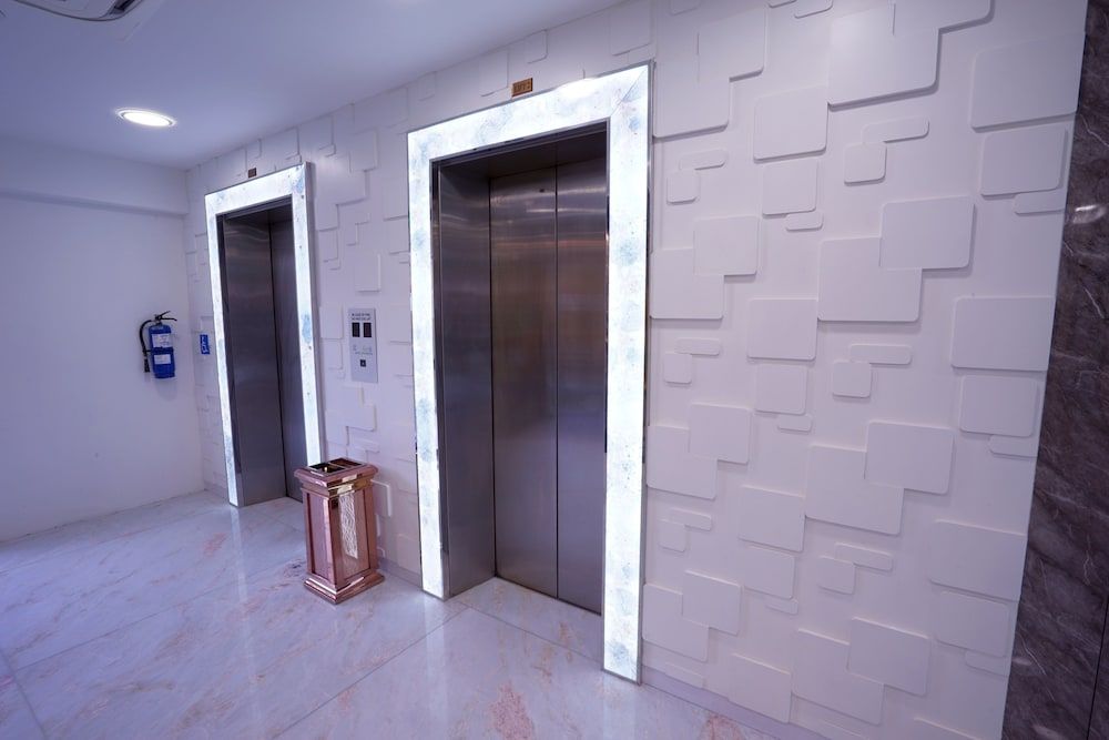 five6 Hotel Splendour 2
