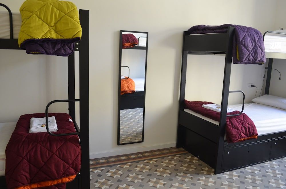 360 Hostel Borne 1